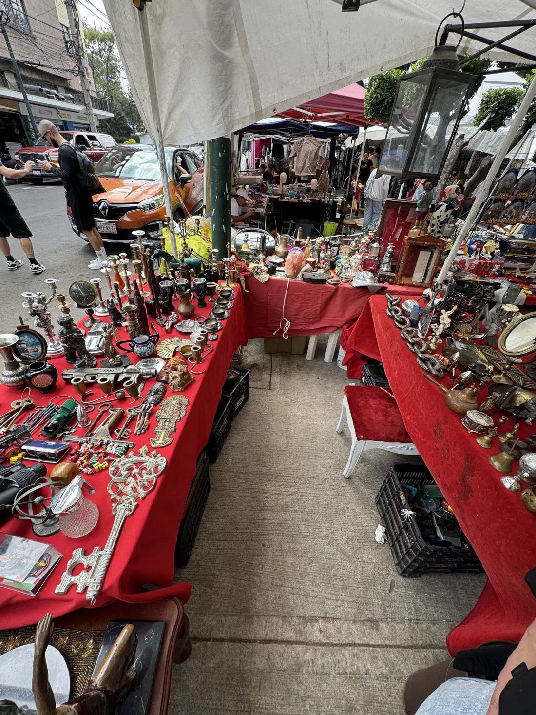 Tianguis de Antigüedades, Colonia Doctores, Mexico
