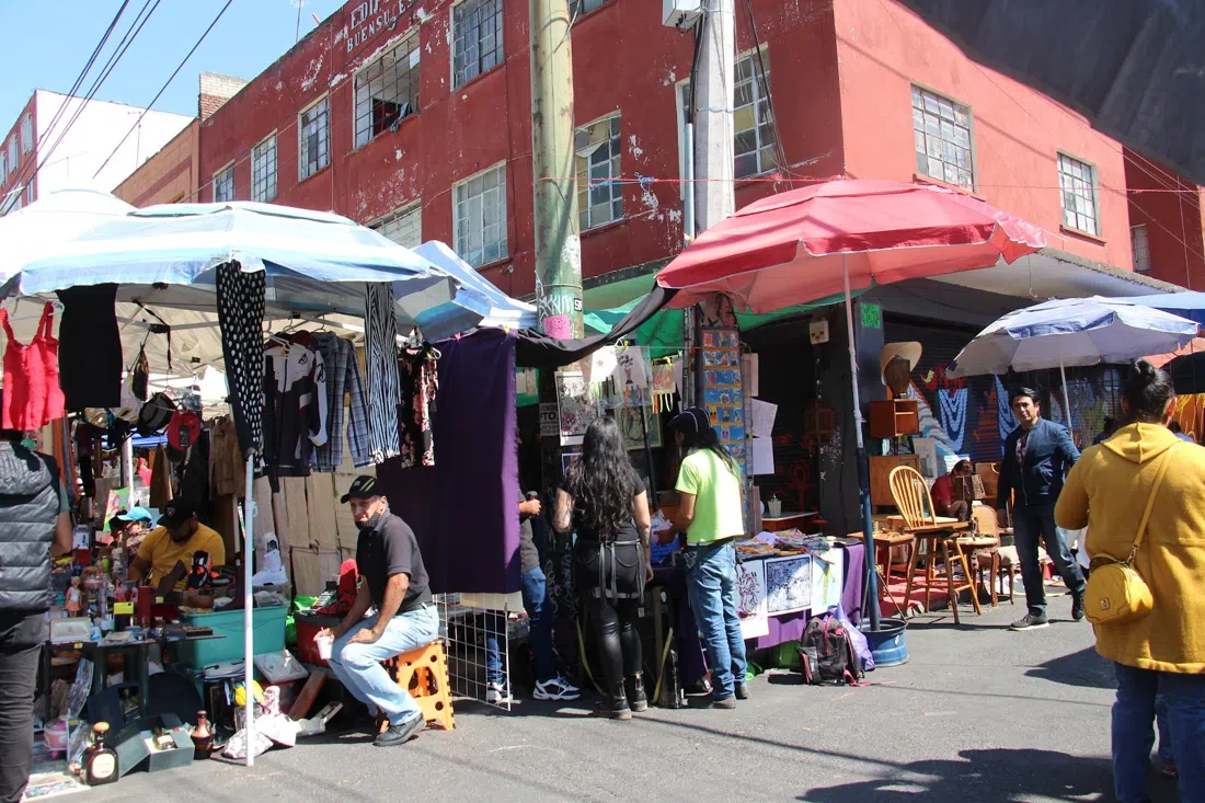 Tianguis de Antigüedades de la Ciudadela / satellite dealers de Tepito, Mexico
